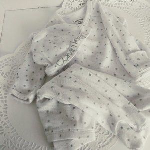 Calvin Klein Infant 0-3 sleeper set with cap
